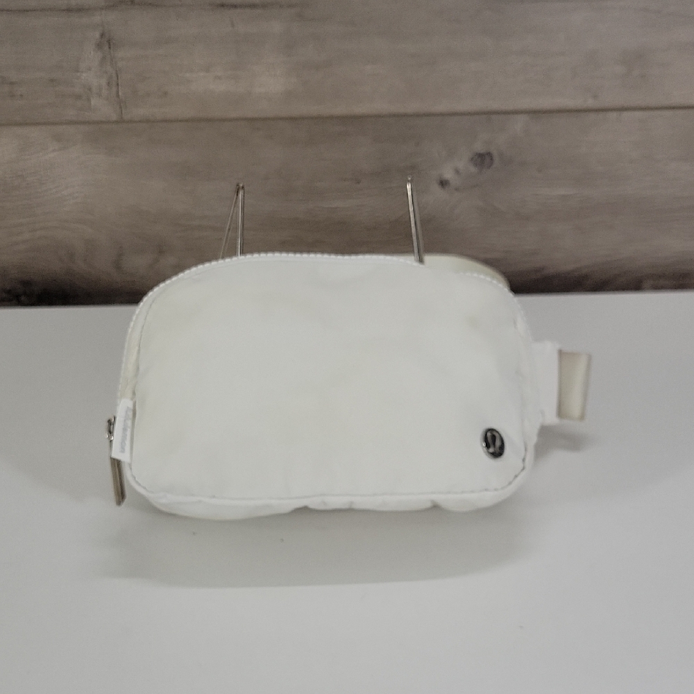 Lululemon White Nylon Waist Bag